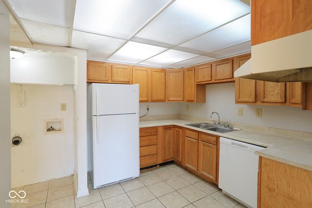 6370 Commons Drive, Indianapolis, IN 46254