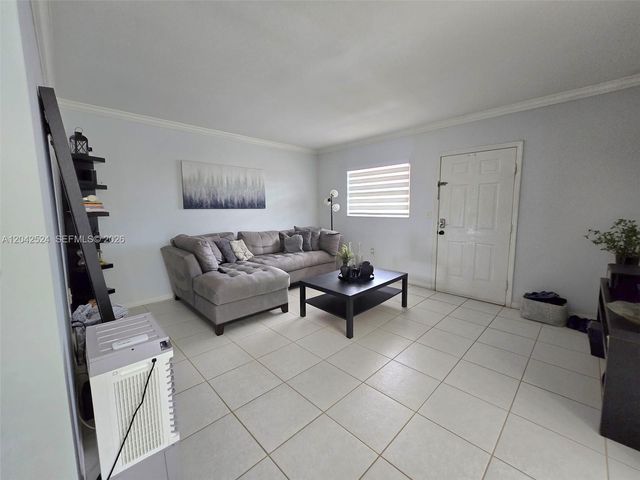 1265 W 24th St 201, Hialeah, FL 33010