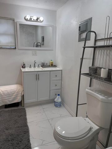 3621 NW 3rd Street, Fort Lauderdale, FL 33311