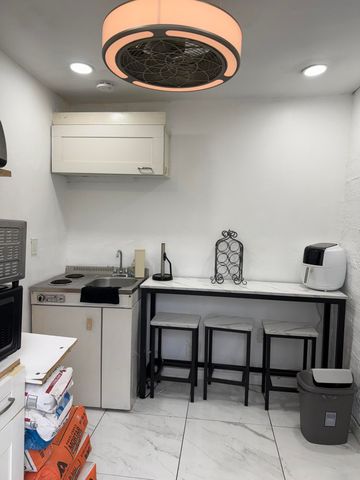 3621 NW 3rd Street, Fort Lauderdale, FL 33311