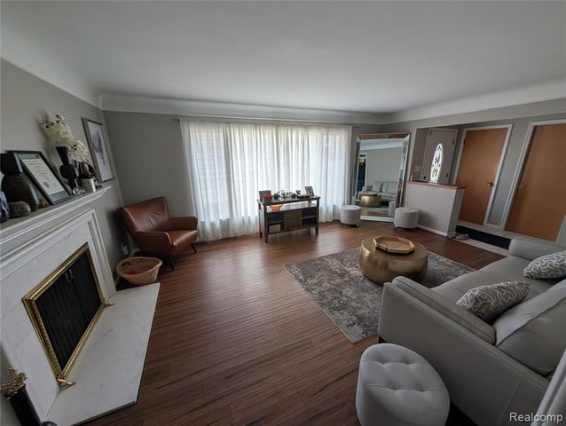 28156 San Marino Drive, Southfield, MI 48034