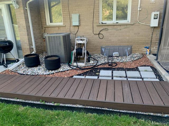 28156 San Marino Drive, Southfield, MI 48034