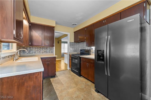 269 Hamilton Avenue, Elyria, OH 44035