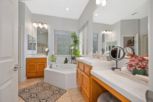 1660 Iroquois Rd, Rocklin, CA 95765