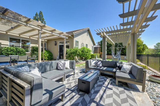 1660 Iroquois Rd, Rocklin, CA 95765