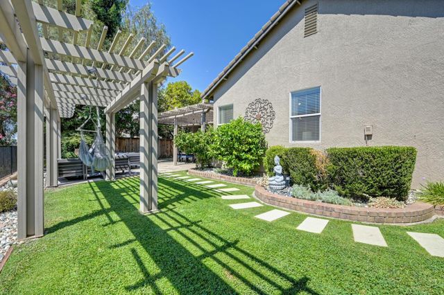 1660 Iroquois Rd, Rocklin, CA 95765
