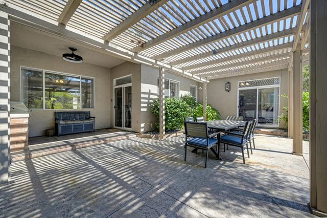 1660 Iroquois Rd, Rocklin, CA 95765