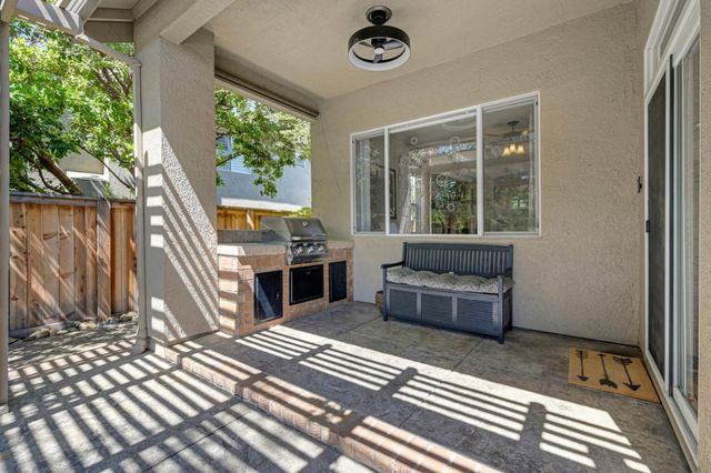 1660 Iroquois Rd, Rocklin, CA 95765
