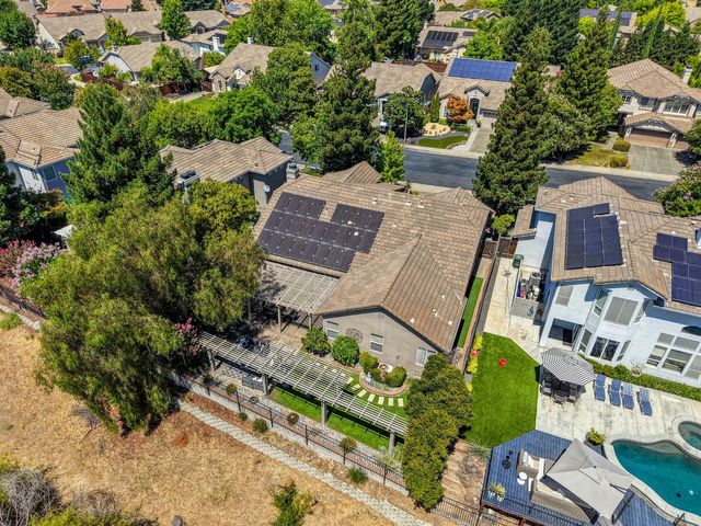 1660 Iroquois Rd, Rocklin, CA 95765
