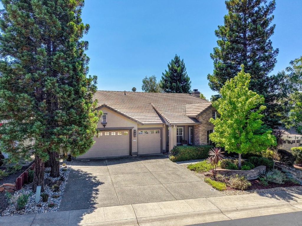 1660 Iroquois Rd, Rocklin, CA 95765