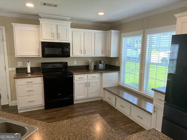 130 Bob White Lane, Newnan, GA 30263