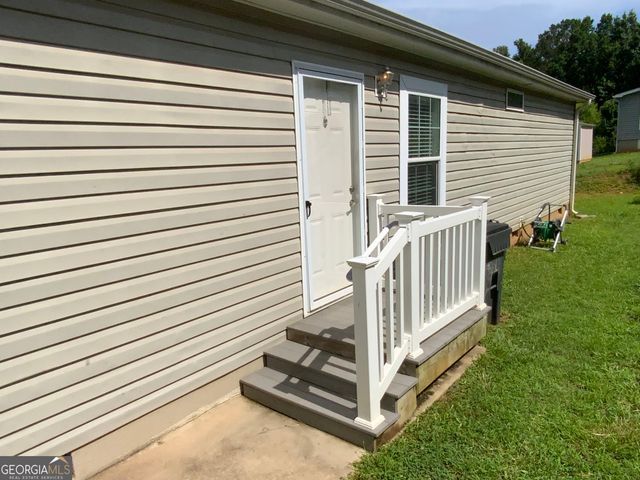 130 Bob White Lane, Newnan, GA 30263