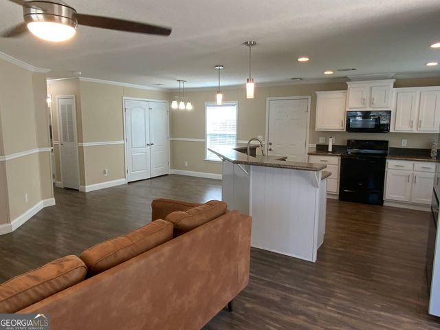130 Bob White Lane, Newnan, GA 30263