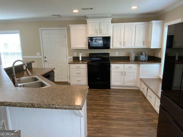 130 Bob White Lane, Newnan, GA 30263