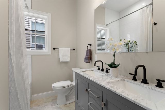 32 Wentworth St 2, Boston, MA 02124