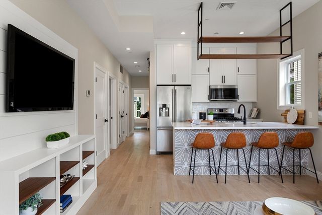 32 Wentworth St 2, Boston, MA 02124