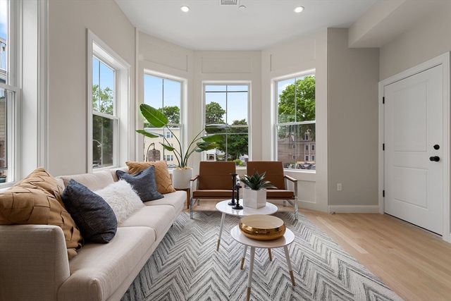 32 Wentworth St 2, Boston, MA 02124