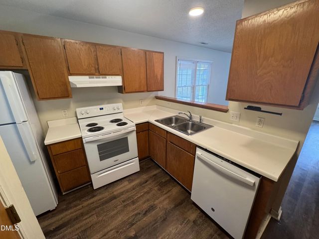 2918 Faversham Place, Raleigh, NC 27604