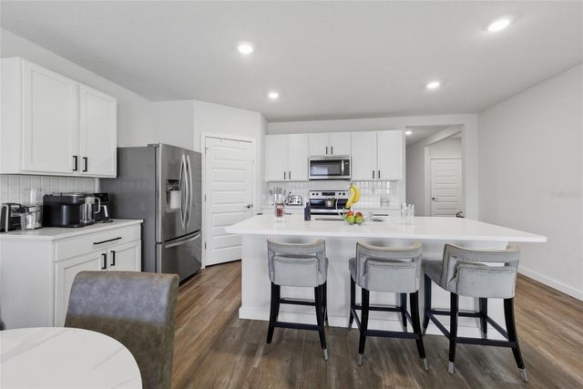 3716 HATCHERY WAY, Bradenton, FL 34211