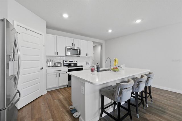 3716 HATCHERY WAY, Bradenton, FL 34211