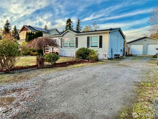 4960 Bay Road, Blaine, WA 98230