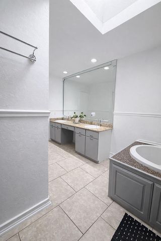 4508 Green Tree Blvd, Midland, TX 79707