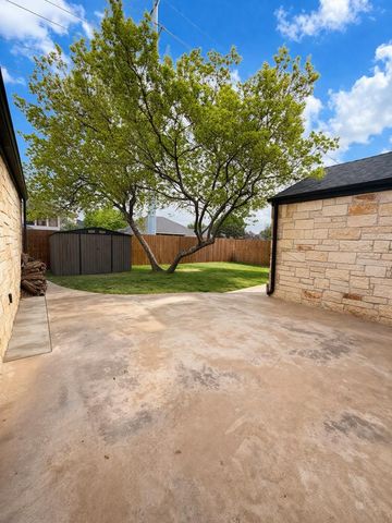 4508 Green Tree Blvd, Midland, TX 79707