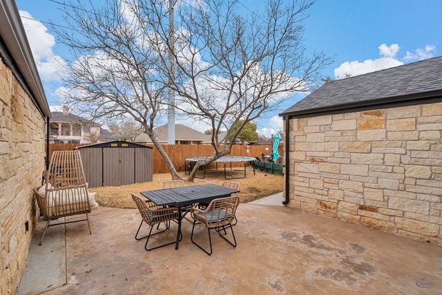 4508 Green Tree Blvd, Midland, TX 79707