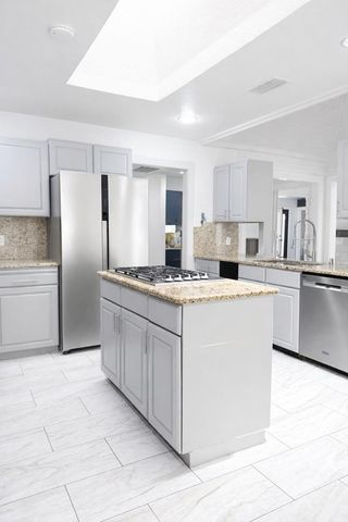 4508 Green Tree Blvd, Midland, TX 79707