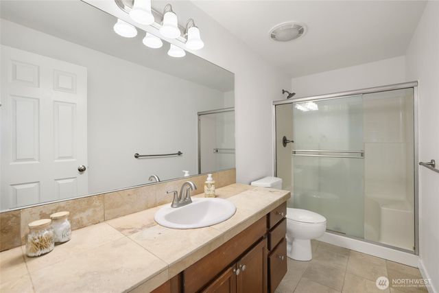 2403 B Street, Steilacoom, WA 98388