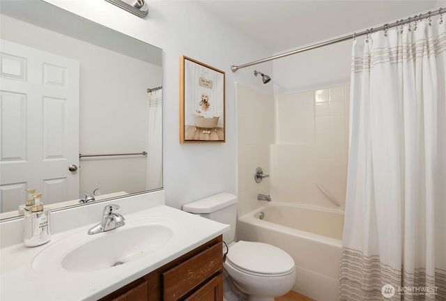 2403 B Street, Steilacoom, WA 98388