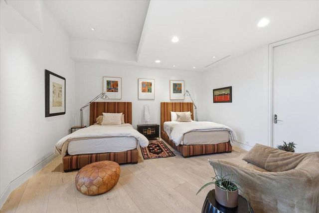 102 Waterford Circle, Rancho Mirage, CA 92270