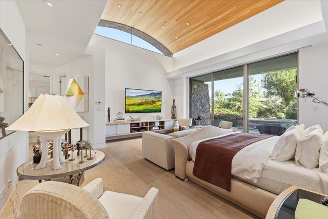 102 Waterford Circle, Rancho Mirage, CA 92270