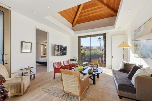 102 Waterford Circle, Rancho Mirage, CA 92270