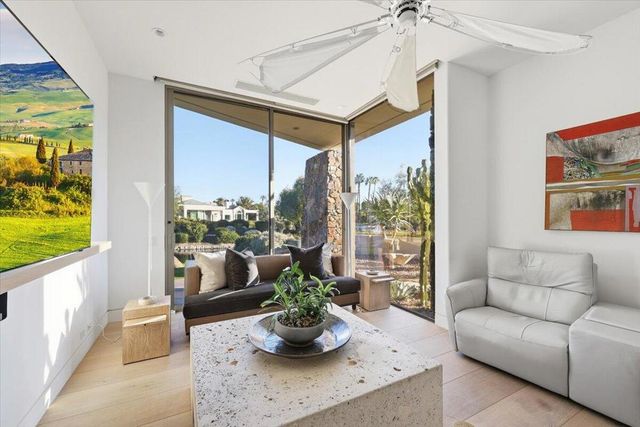 102 Waterford Circle, Rancho Mirage, CA 92270