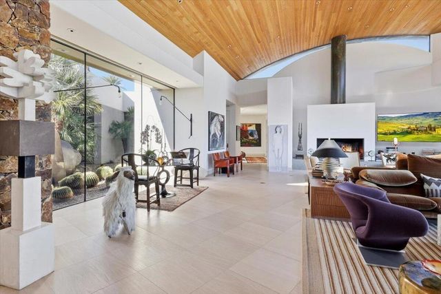 102 Waterford Circle, Rancho Mirage, CA 92270