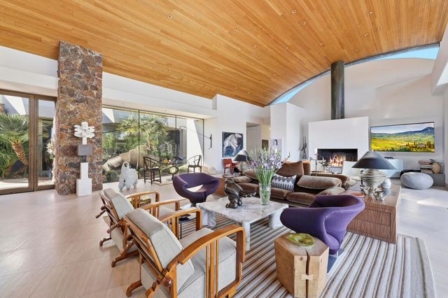 102 Waterford Circle, Rancho Mirage, CA 92270