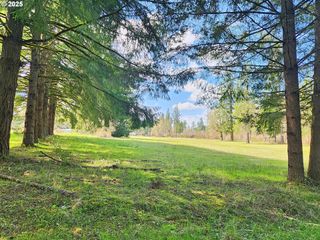 E Hunter Rd, Veneta, OR 97487