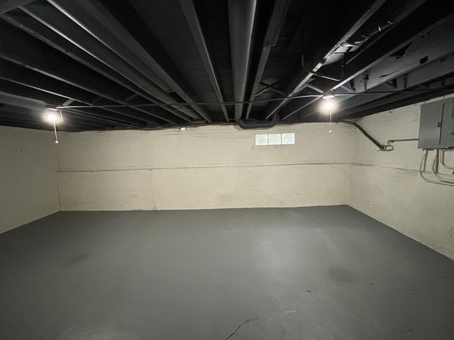 247 S Oakland Grove, Elmhurst, IL 60126