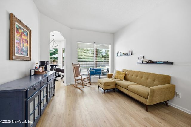 1025 MORNING STROLL Lane, Jacksonville, FL 32221