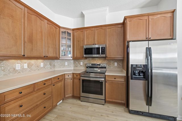 1025 MORNING STROLL Lane, Jacksonville, FL 32221