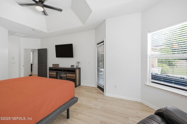 1025 MORNING STROLL Lane, Jacksonville, FL 32221