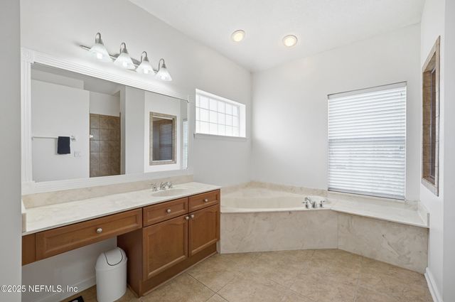 1025 MORNING STROLL Lane, Jacksonville, FL 32221