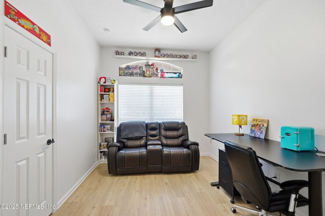 1025 MORNING STROLL Lane, Jacksonville, FL 32221