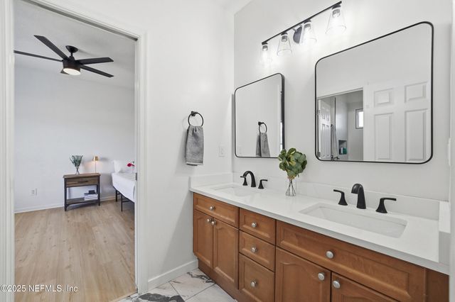 1025 MORNING STROLL Lane, Jacksonville, FL 32221