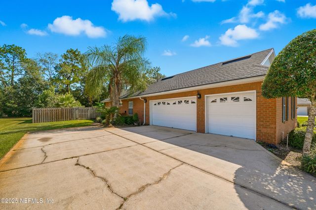 1025 MORNING STROLL Lane, Jacksonville, FL 32221