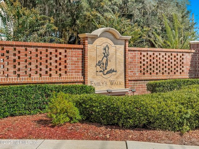1025 MORNING STROLL Lane, Jacksonville, FL 32221