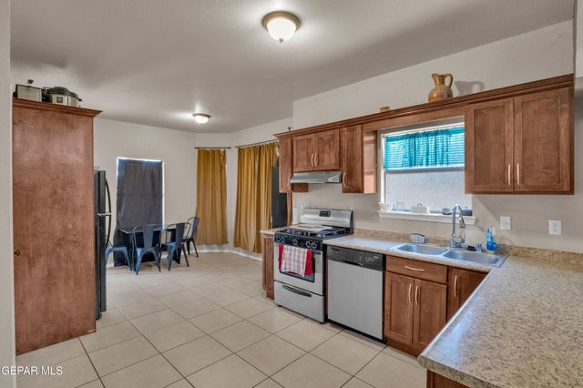 14406 Patriot Point Drive, El Paso, TX 79938