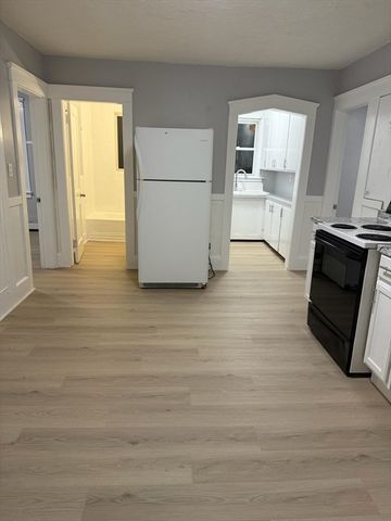 423 Worcester Street 2, Southbridge, MA 01550