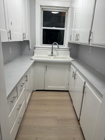 423 Worcester Street 2, Southbridge, MA 01550